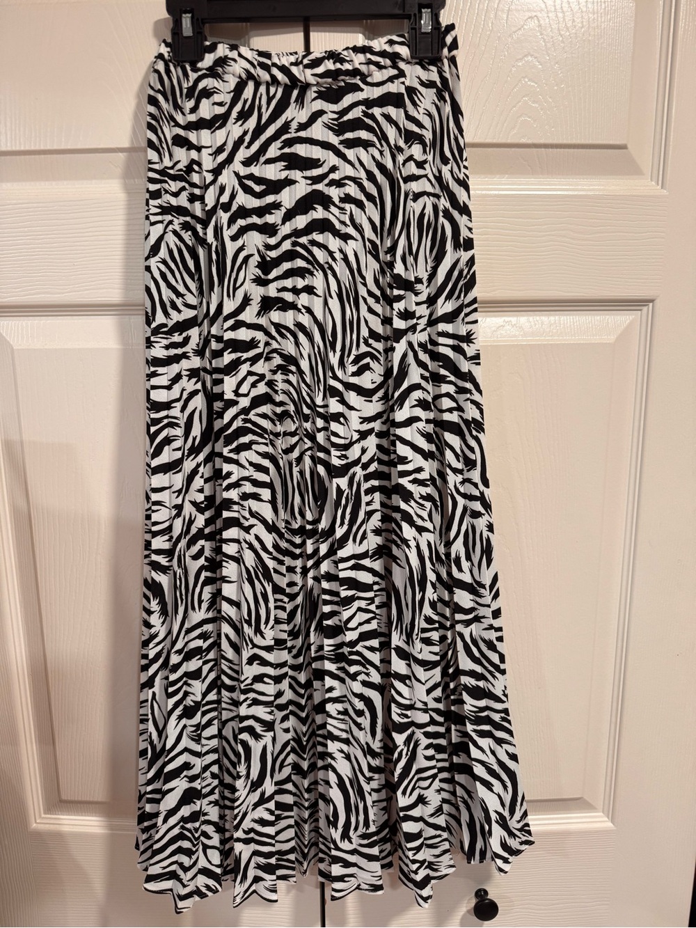 Halogen Black & White Zebra-Print Maxi Skirt